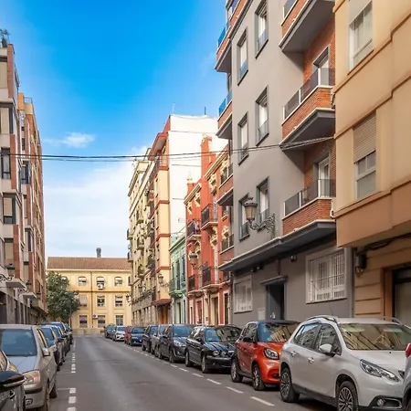 Clean & Very Comfortable * Valencia