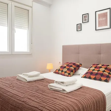 Clean & Very Comfortable Apartment Valencia